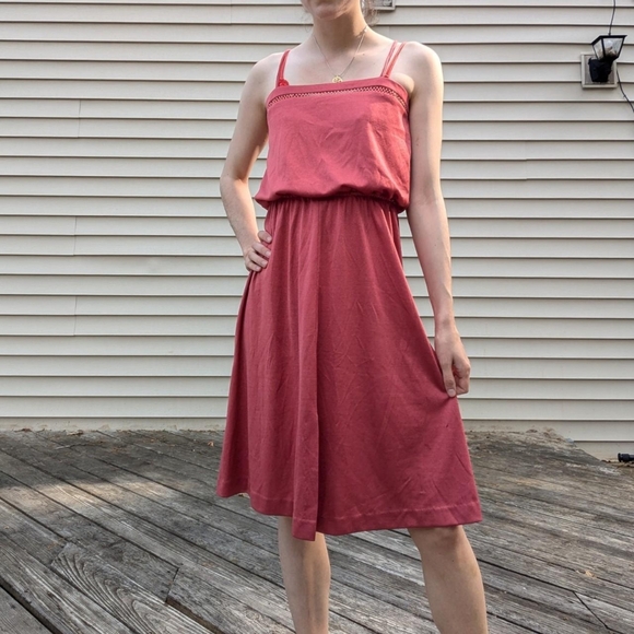 Vintage Dresses & Skirts - Vintage 70's Rust Red Flowy Dress